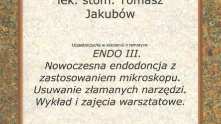 lek. dent. Tomasz Jakubów
